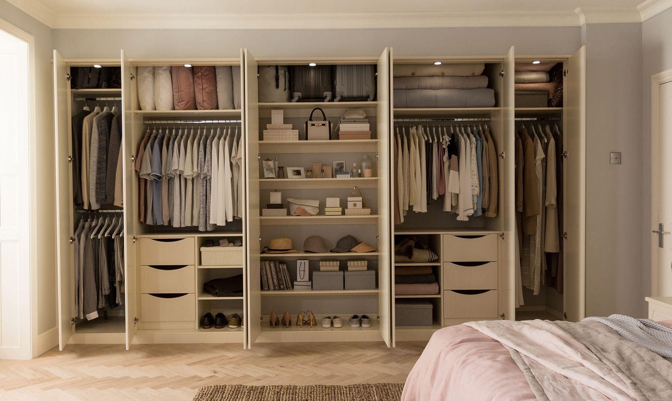 Wardrobes thumbnail